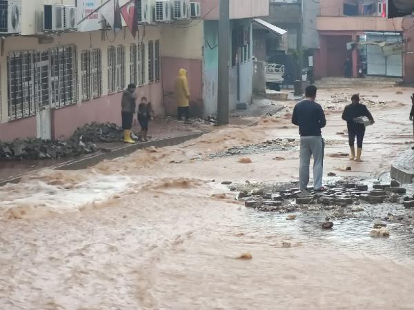 2 hafta sonra Şanlıurfa’yı yine sel vurdu