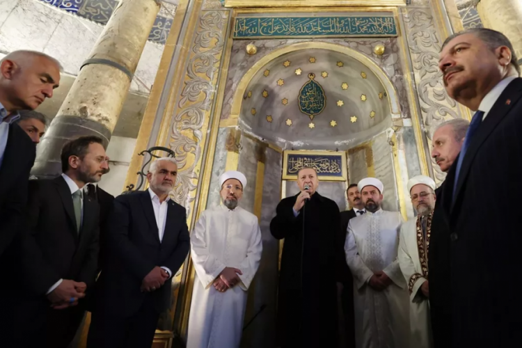 Cumhurbaşkanı Erdoğan Ayasofya’da