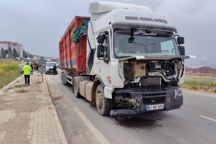 Bursa’da kontrolden çıkan tır dehşet saçtı!