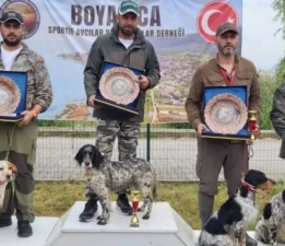 Avcı köpekler ilk sırayı almak için yarıştı