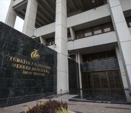 Bankalar, Türkiye için yıl sonu faiz tahminini değiştirdi