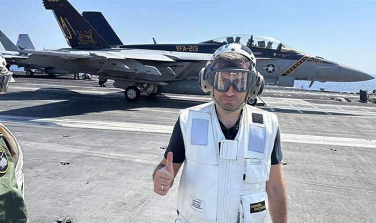 Damat Selçuk Bayraktar ‘davet’ üzerine USS Gerald R. Ford uçak gemisinde