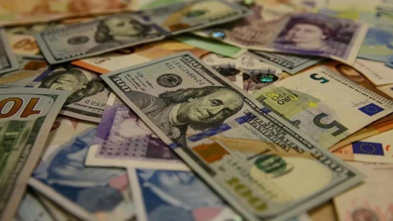 Dolar 27’nin üzerinde seyrediyor; avro 30 lira sınırında