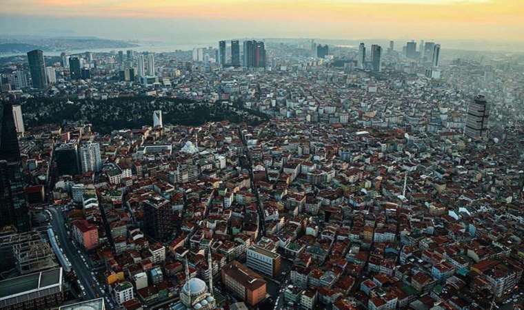 İstanbul’da yüz binlerce bina risk altında: 7 ili etkileyecek…