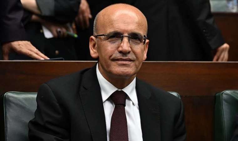 Döviz arayışı: Mehmet Şimşek yatırımcı turuna çıkıyor