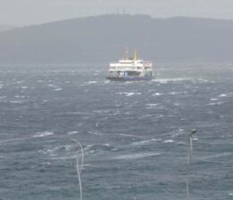 Çanakkale Boğazı, gemi geçişine kapatıldı