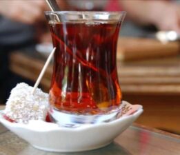 Çay neredeyse lüks oldu: 1 kg çay 150 lirayı geçti!