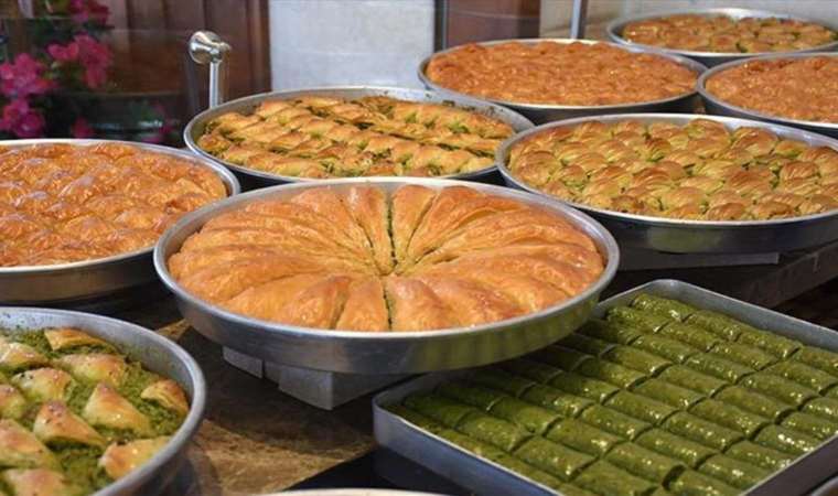 Fiyatları görünce tadınız kaçacak! Yarım kilo baklava bile hayal oldu