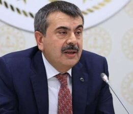 Okullarda müfredat değişiyor: Bakan Tekin’den ‘Dersleri sadeleştireceğiz’ açıklaması