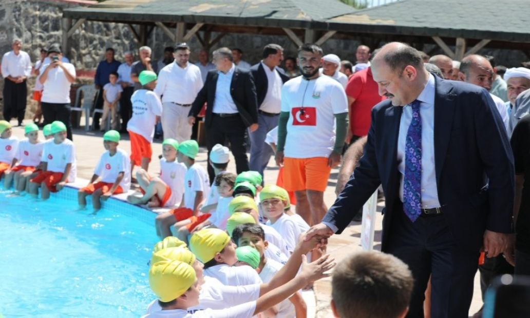 Şanlıurfa Büyükşehir Belediyesi Gençleri Sporla Buluşturuyor