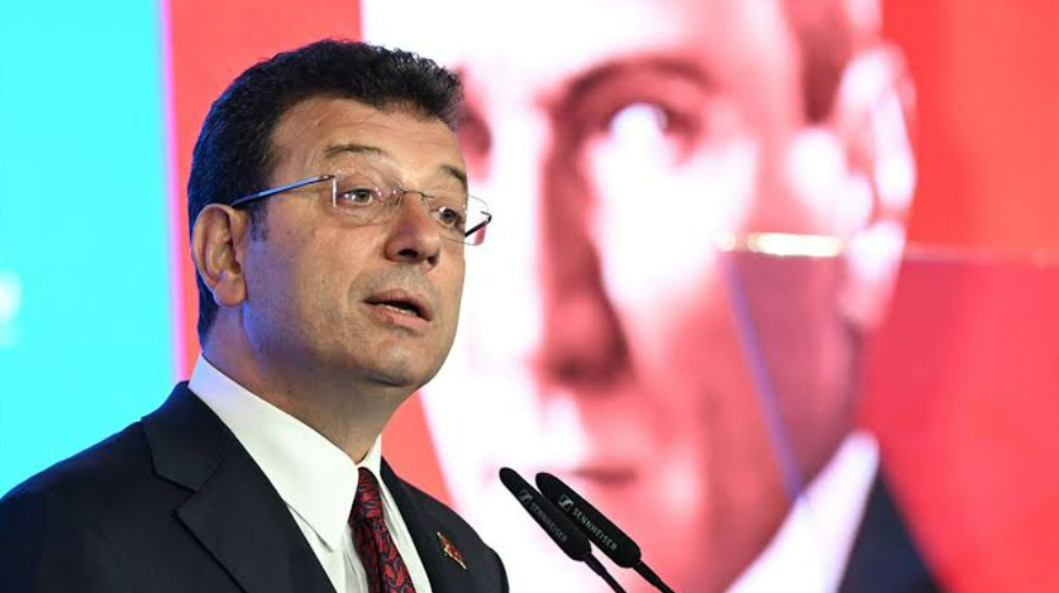 CHP’li İBB Başkanı İmamoğlu Cuma Hutbesinden rahatsız oldu