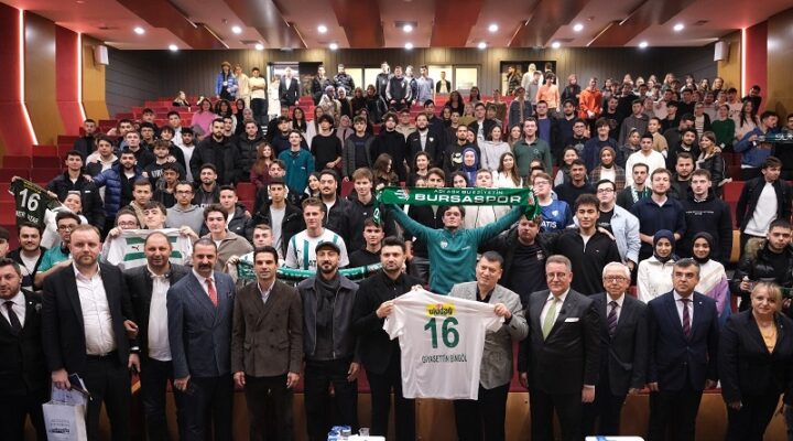 Bursaspor Başkanı Enes Çelik Mudanya Üniversitesi Öğrencilerine Futbolun Değerini Anlattı!