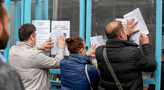 EYT kapsamı dışında kalanlar kademeli emeklilik bekliyor: Büyük miting için geri sayım başladı